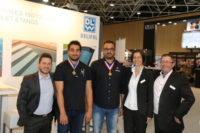 Stand DLW delifol Grégory Marie, Bénédite Castelot, Cédric, Jean-Luc Marchal Stand DLW delifol Grégory Marie, Bénédite Castelot, Cédric, Jean-Luc Marchal