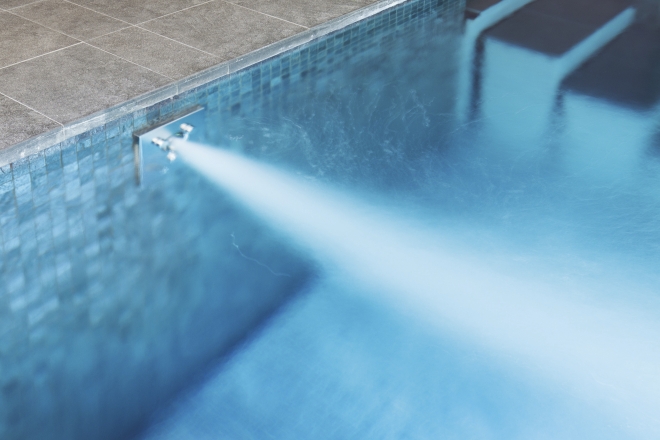 Traitement des piscines collectives