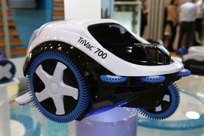 robot nettoyeur surface piscine-trivac 700 robot nettoyeur surface piscine-trivac 700