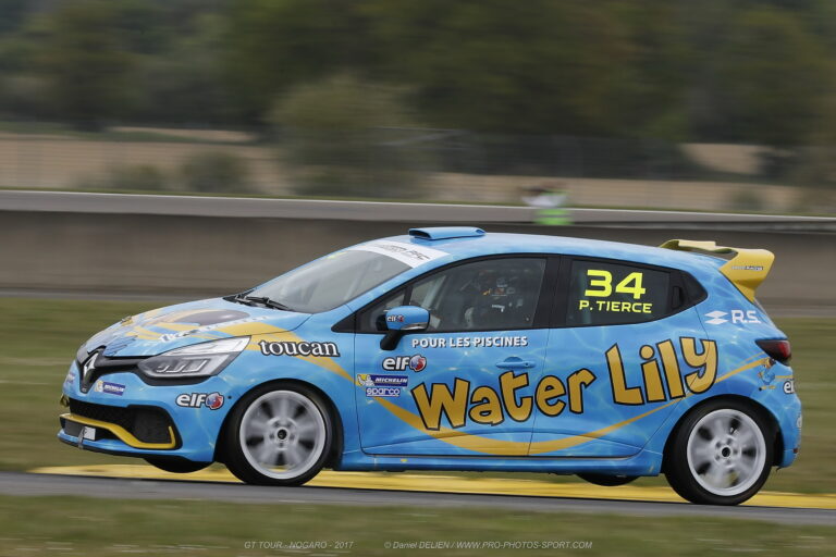 Toucan dans la course