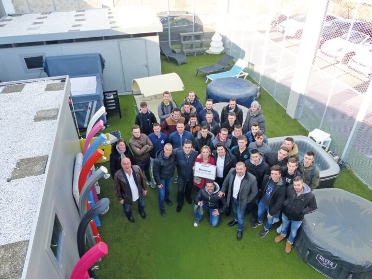 Les apprentis de l’UFA de Pierrelatte chez Poolstar