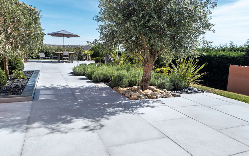 BRADSTONE Dalle New York