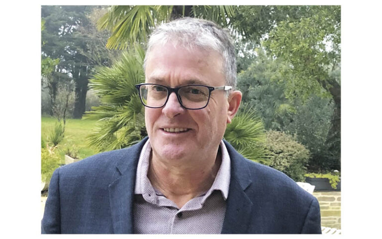 Patrick Brée nommé responsable commercial de Génération Piscine, la société de construction de piscines.