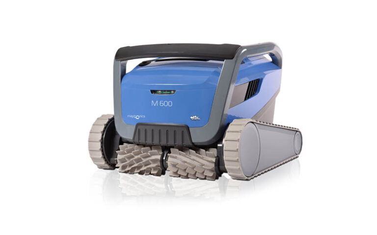 Robot de piscine : Dolphin M600, le dernier-né de la gamme Maytronics