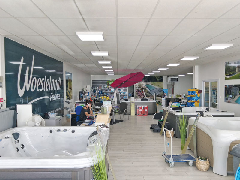 Woestelandt Piscine - Magasin de St Germain du Puy