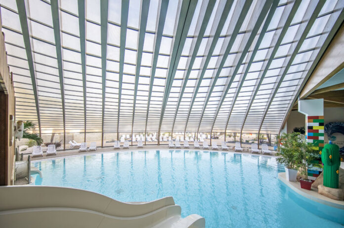 ABRISUD-CAMPINGGENETS-85-FPIEAU-2112_original