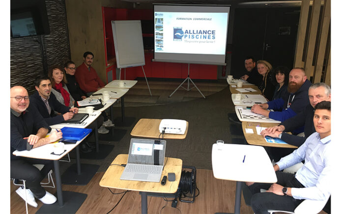 Accroche Léa Composites