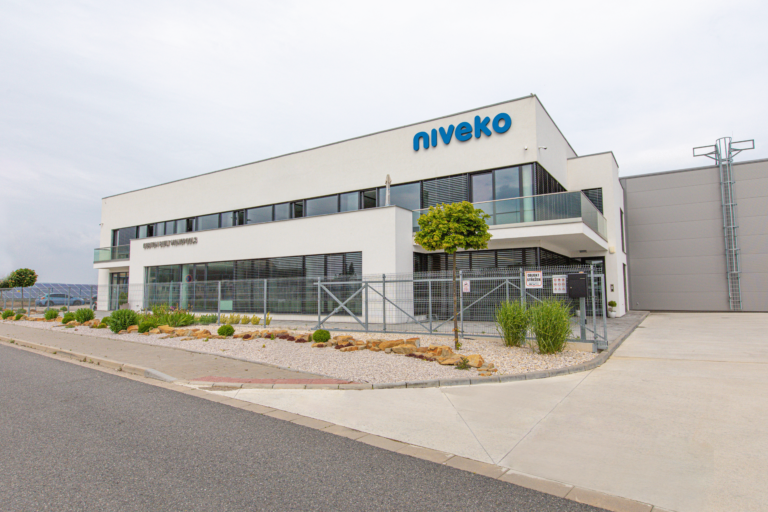 Niveko présente sa future usine de production