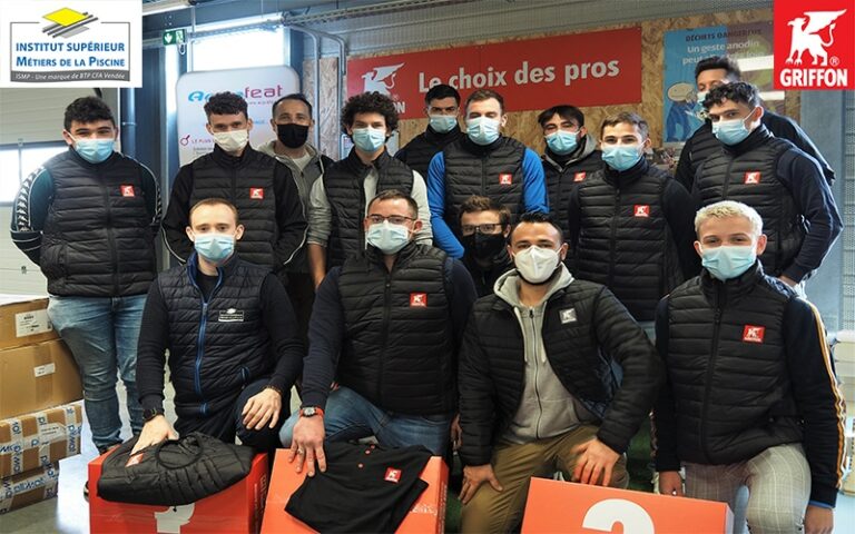 hth présente sa gamme dédiée aux petits bassins