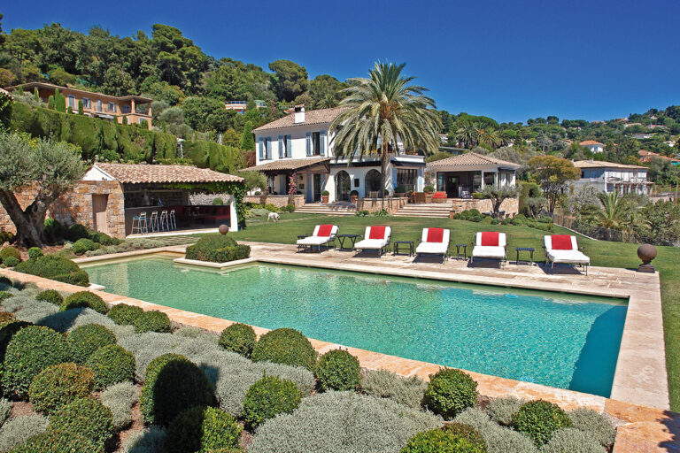 Création d’une piscine à débordement sur micro pieux