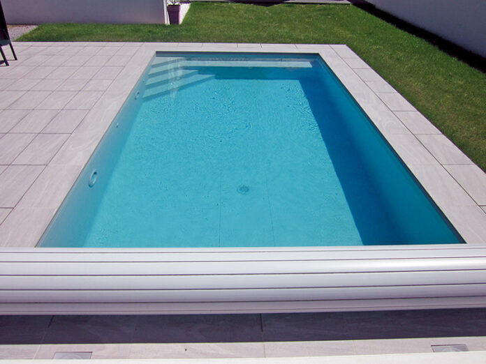 Aquafeat piscine escalier d'angle banquette 202110