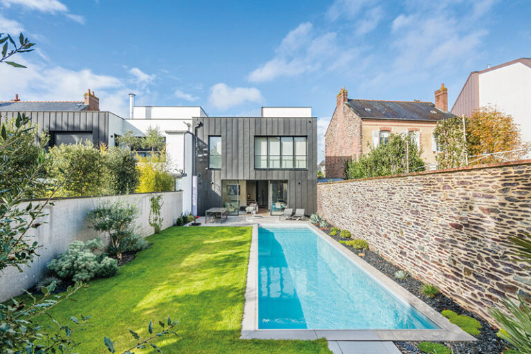 Le groupe Mondial Piscine lève 10 M€ auprès de NextStage AM